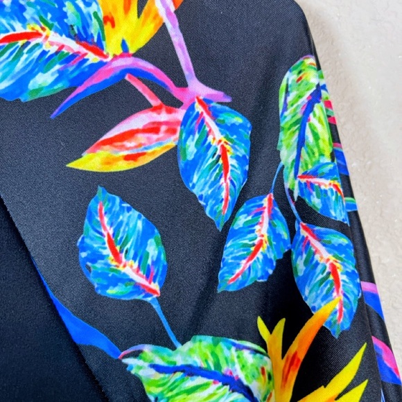 BloomChic Black One-Piece Swim Dress with Tropical Print Sleeves. Size 18/20 - Picture 4 of 5